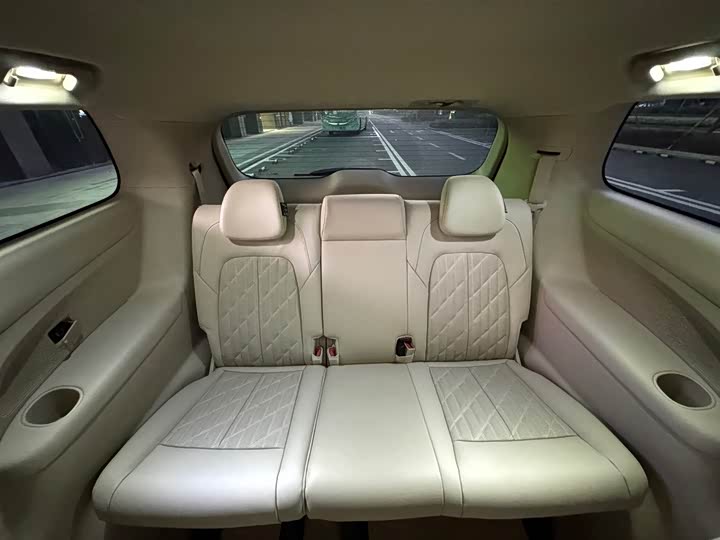 Фото 14 - Buick GL8 ES