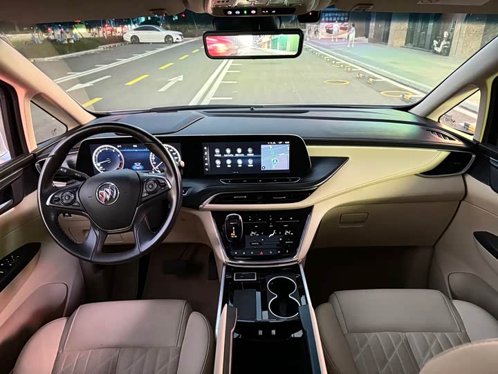 Фото 15 - Buick GL8 ES