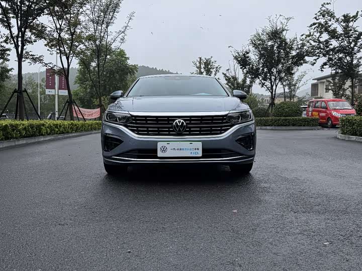 Фото 2 - Volkswagen Passat