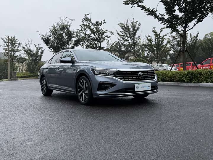 Фото 3 - Volkswagen Passat