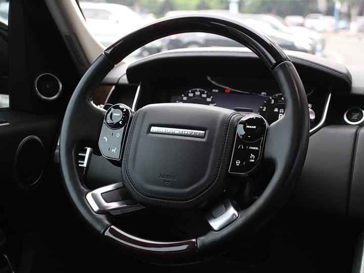 Фото 9 - Land Rover Range Rover