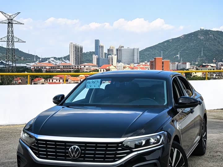 Фото 2 - Volkswagen Passat