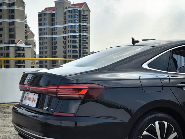 Фото 5 - Volkswagen Passat