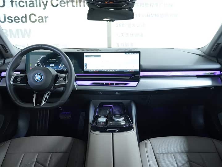 Фото 11 - BMW i5