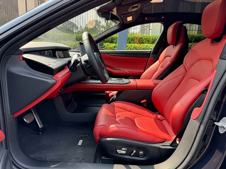 Фото 4 - Xiaomi SU7