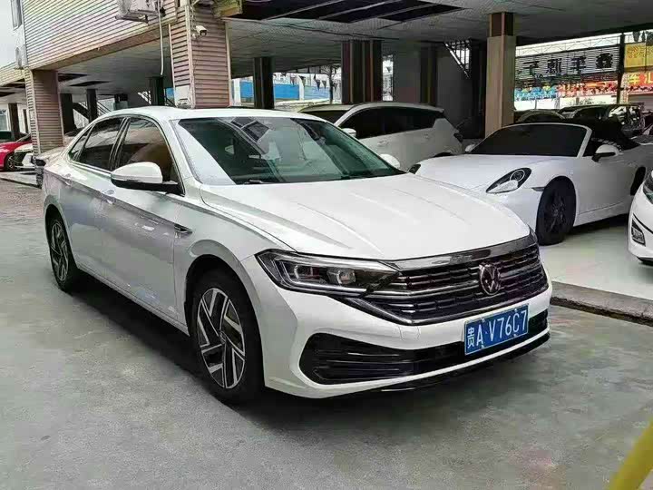 Фото 3 - Volkswagen Sagitar L