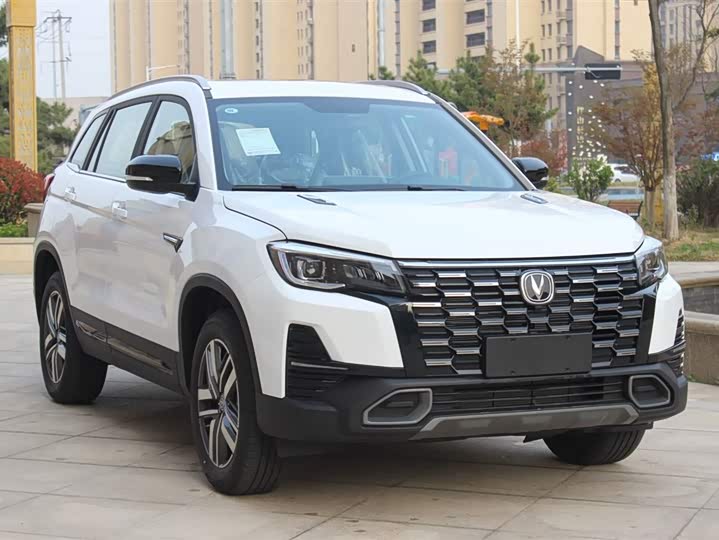 Фото 6 - Changan CS75
