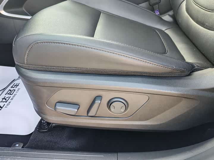 Фото 11 - Hyundai Tucson L