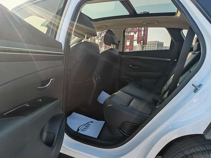 Фото 13 - Hyundai Tucson L