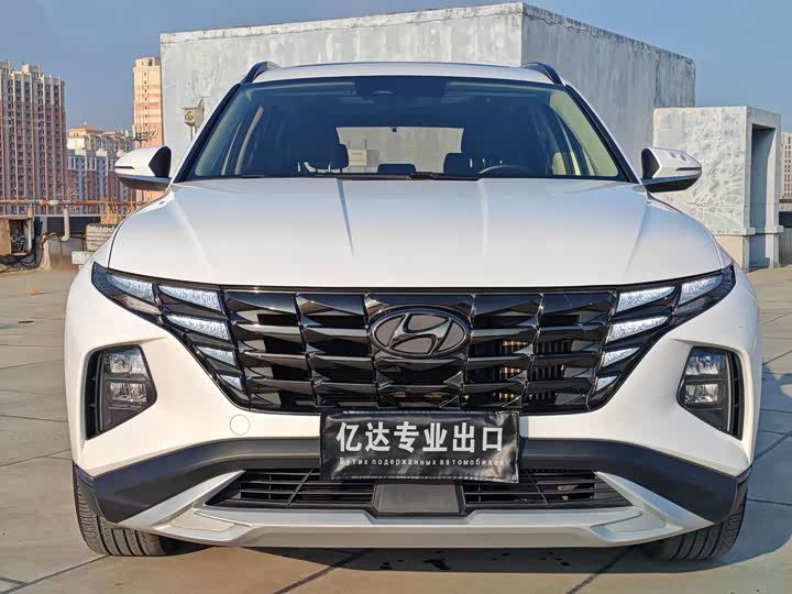 Фото 2 - Hyundai Tucson L