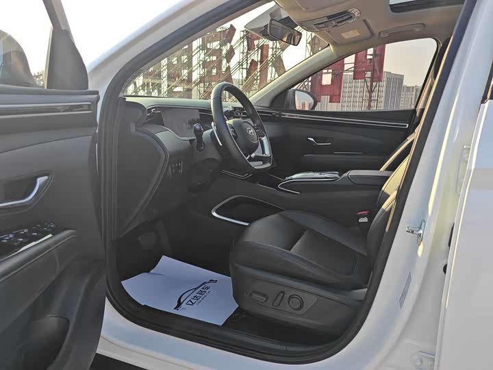 Фото 9 - Hyundai Tucson L