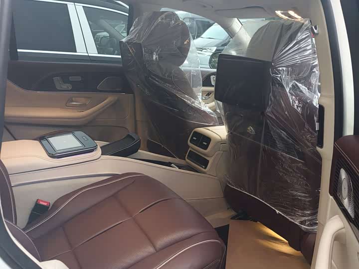 Фото 12 - Mercedes-Benz GLS-Class