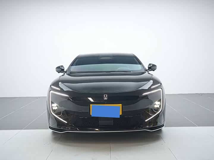 Фото 2 - Avatr 12