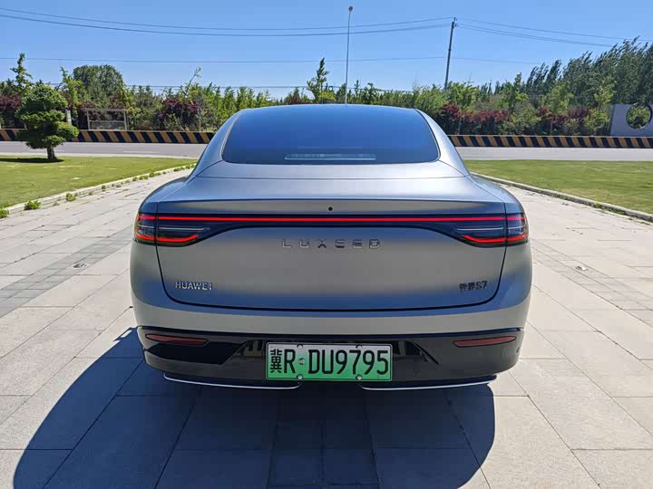 Фото 7 - Luxeed S7