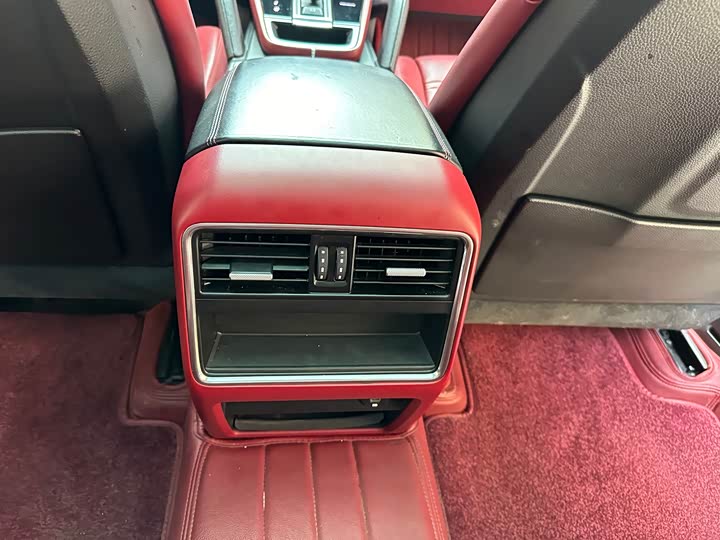 Фото 14 - Porsche Cayenne Hybrid