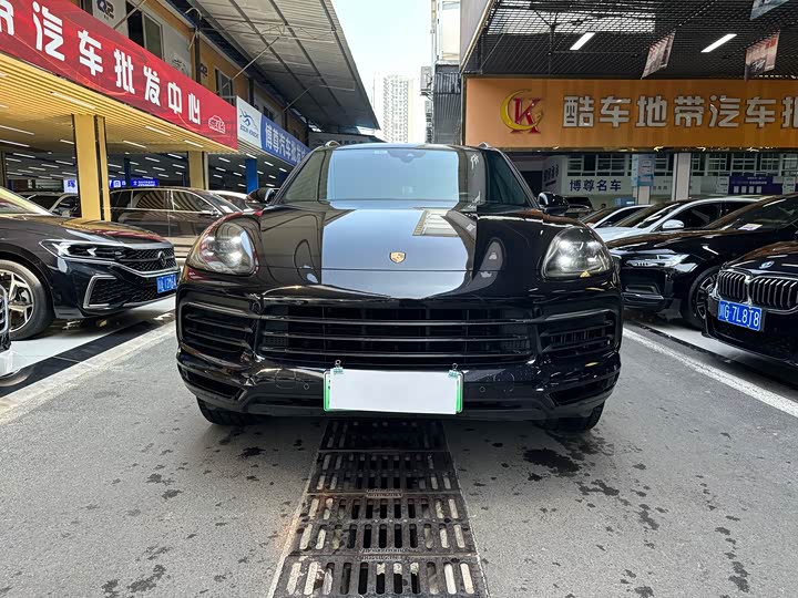 Фото 2 - Porsche Cayenne Hybrid