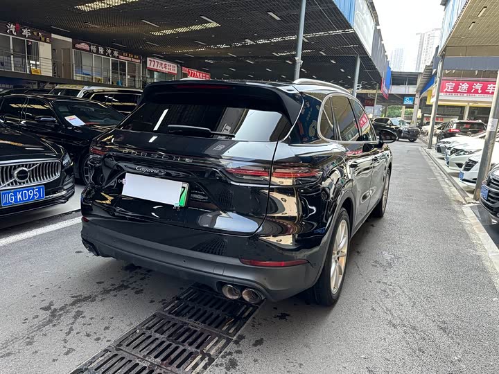 Фото 4 - Porsche Cayenne Hybrid