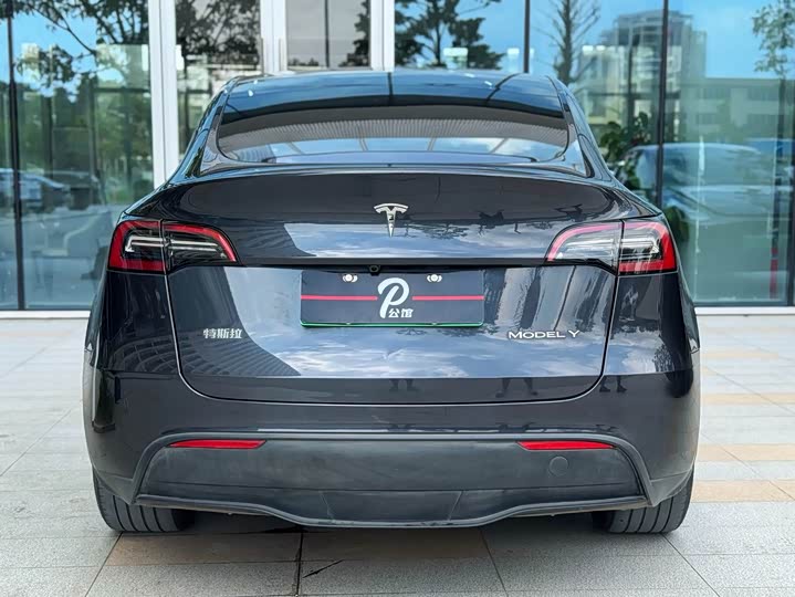 Фото 5 - Tesla Model Y