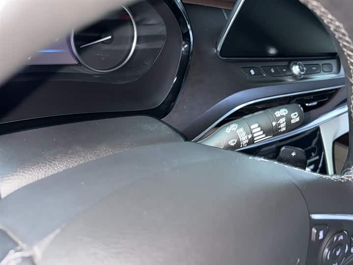 Фото 11 - Buick GL8 ES