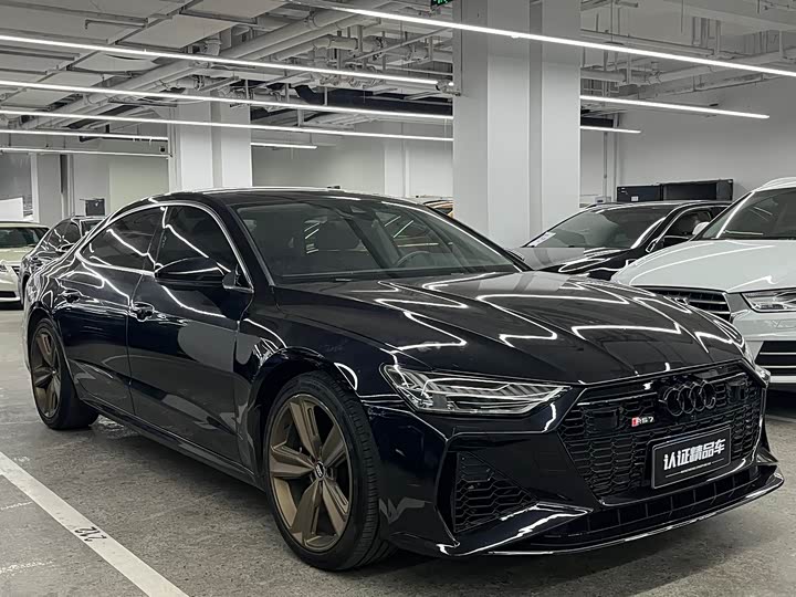 Фото 3 - Audi A7L