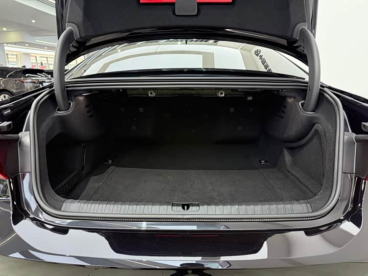 Фото 31 - Audi A7L