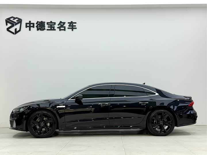 Фото 4 - Audi A7L