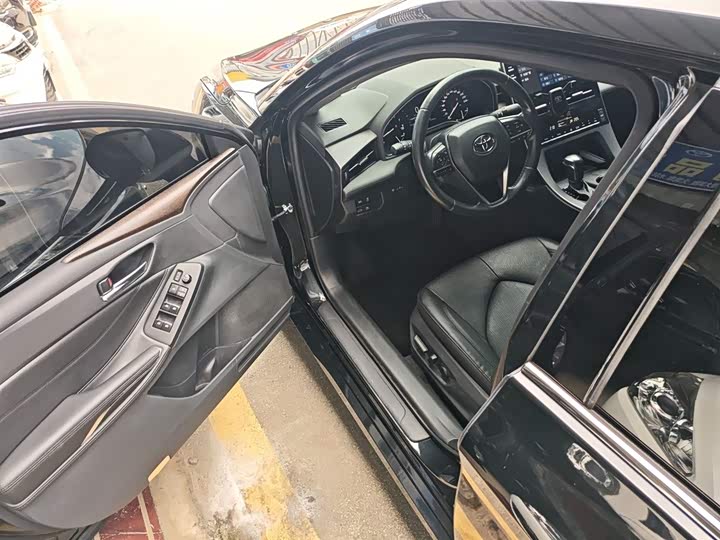 Фото 16 - Toyota Avalon