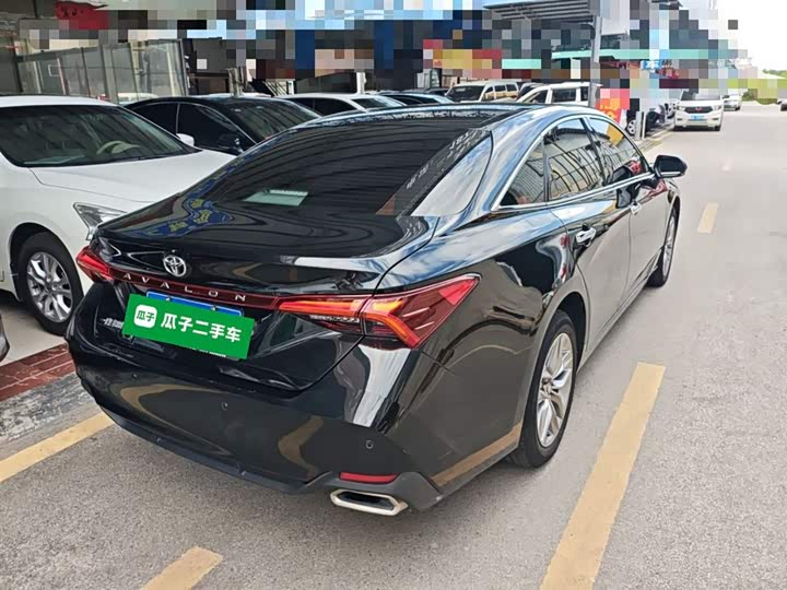 Фото 7 - Toyota Avalon