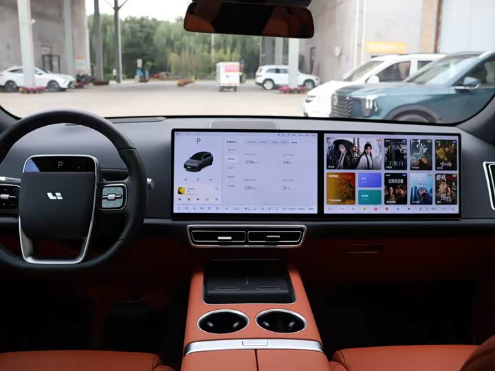 Фото 10 - LiXiang L7