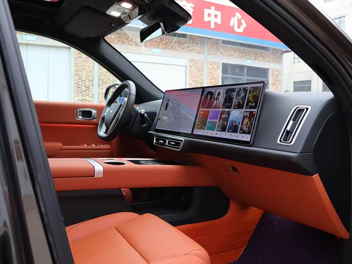 Фото 12 - LiXiang L7