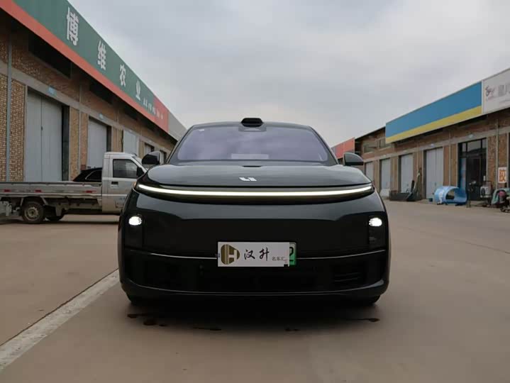 Фото 2 - LiXiang L7