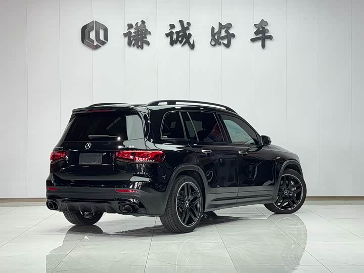 Фото 5 - Mercedes-Benz GLB-Class AMG