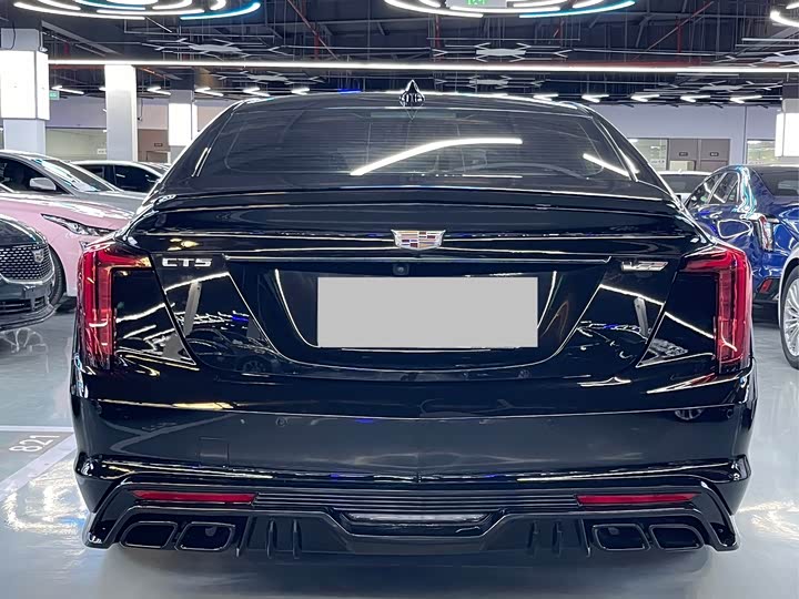 Фото 18 - Cadillac CT5