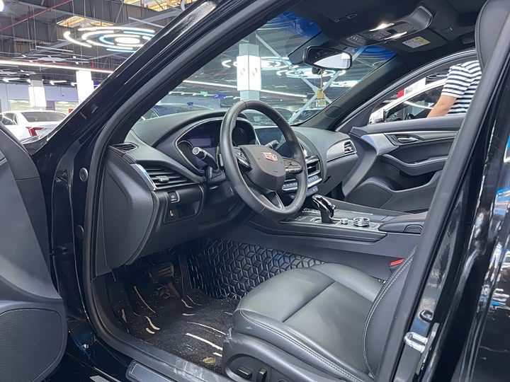 Фото 4 - Cadillac CT5