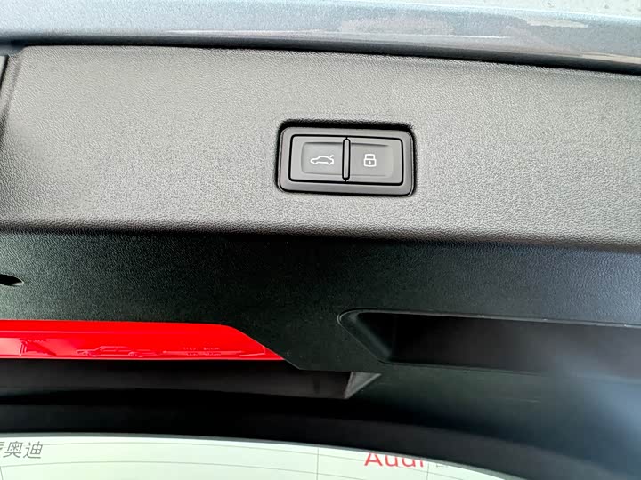 Фото 7 - Audi Q4 e-tron