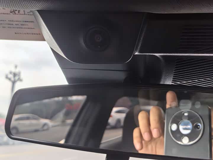 Фото 13 - Changan UNI-T