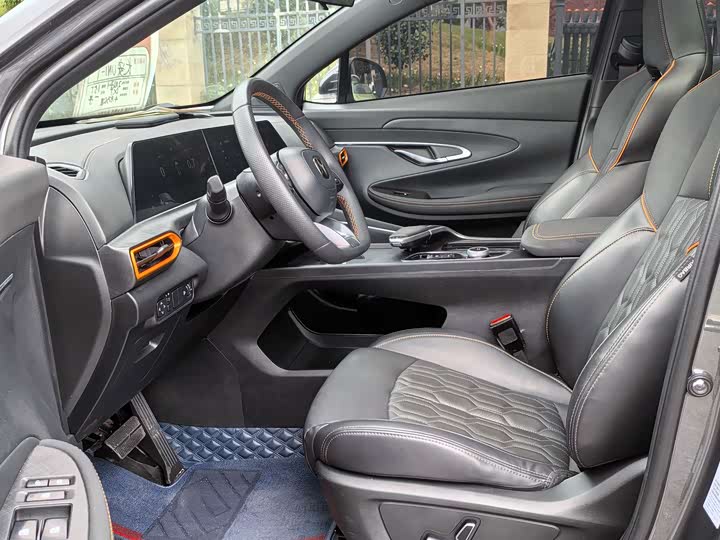 Фото 8 - Changan UNI-T