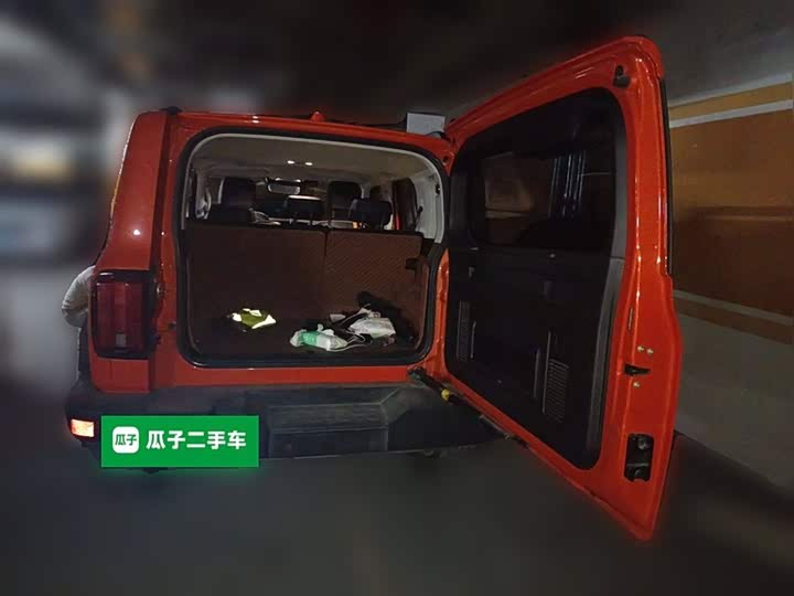 Фото 10 - Tank 300