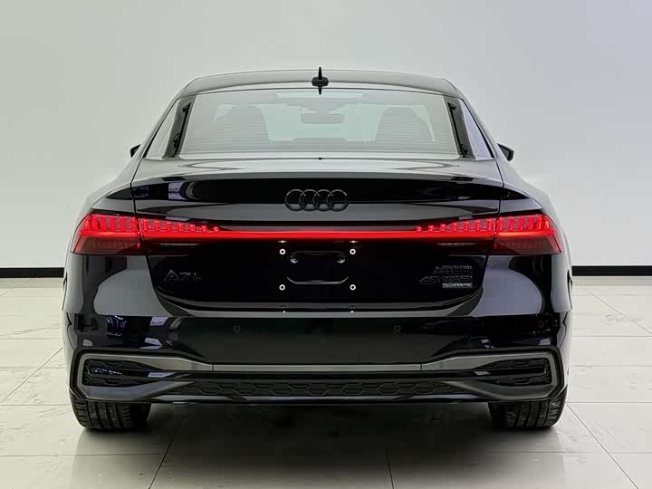 Фото 20 - Audi A7L