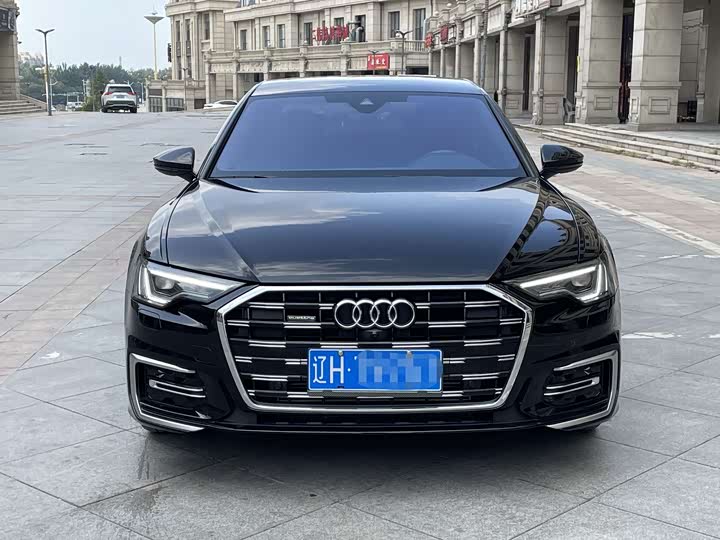 Фото 1 - Audi A6L