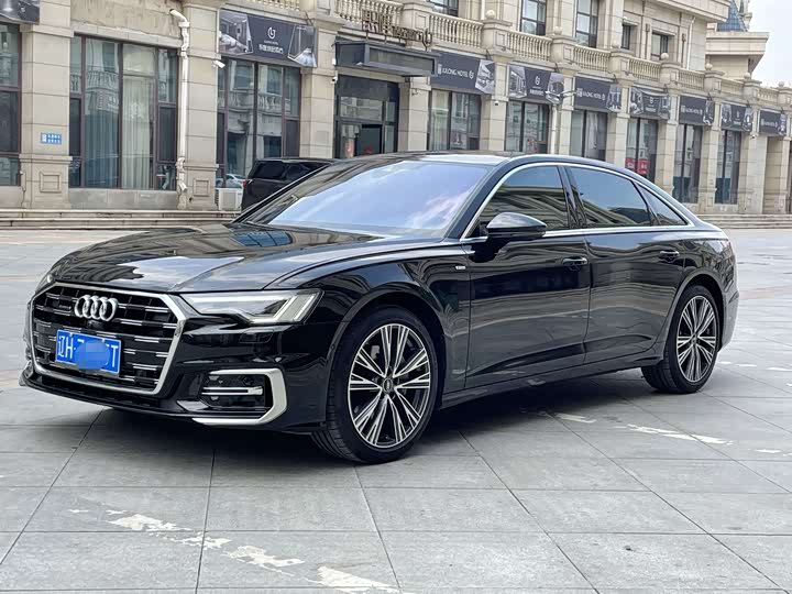 Фото 2 - Audi A6L