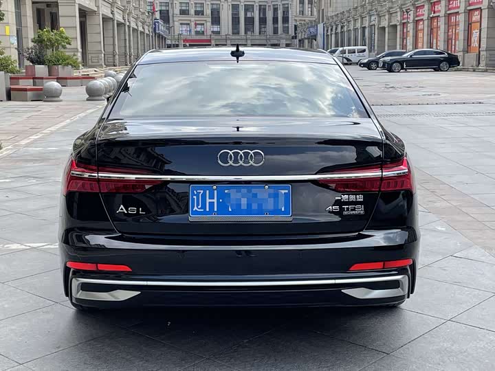 Фото 3 - Audi A6L