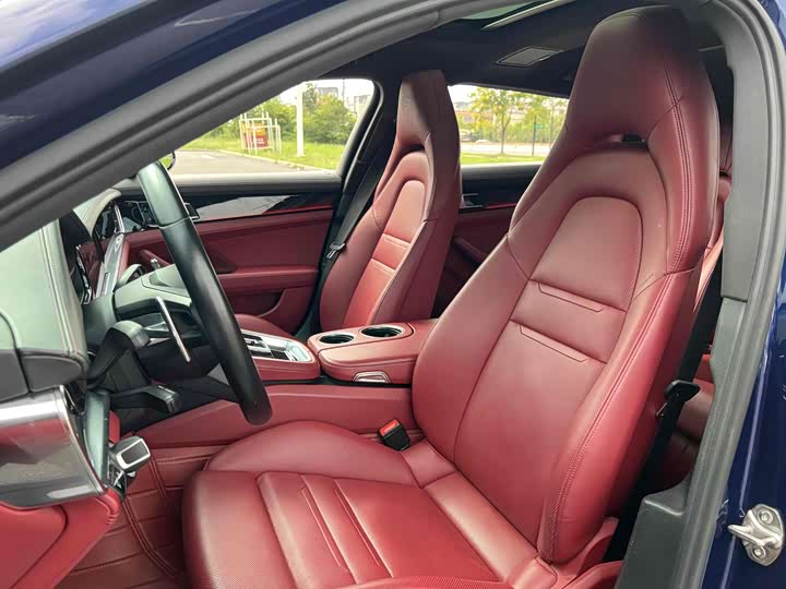 Фото 6 - Porsche Panamera