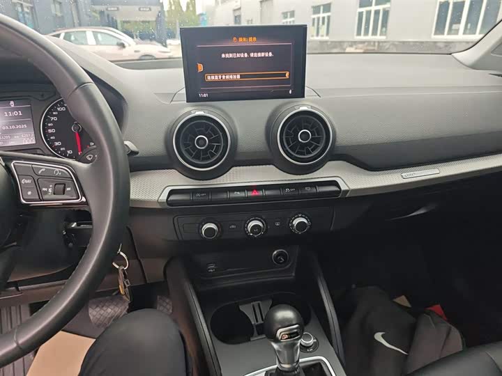 Фото 13 - Audi Q2L