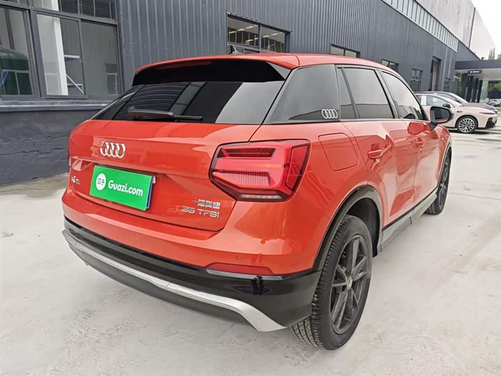 Фото 7 - Audi Q2L