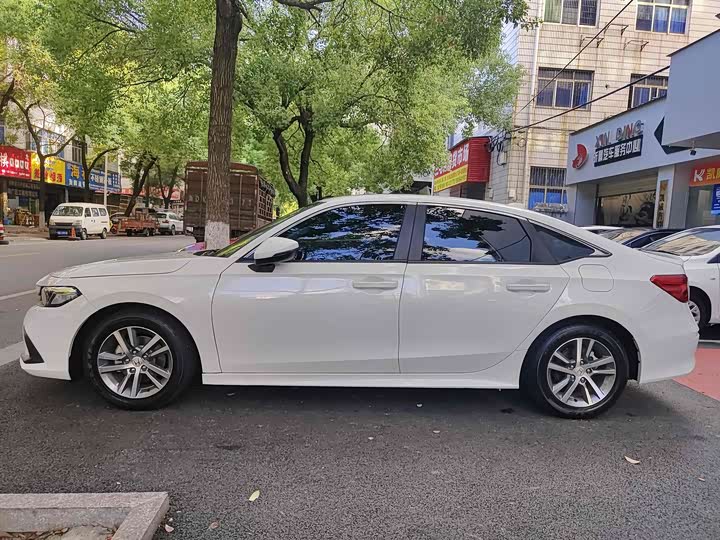 Фото 3 - Honda Civic