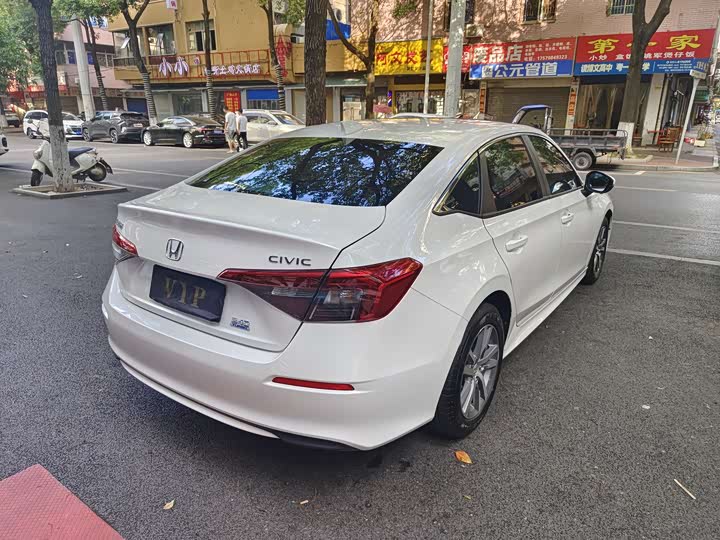 Фото 9 - Honda Civic