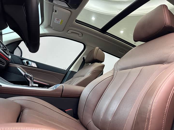 Фото 11 - BMW X7