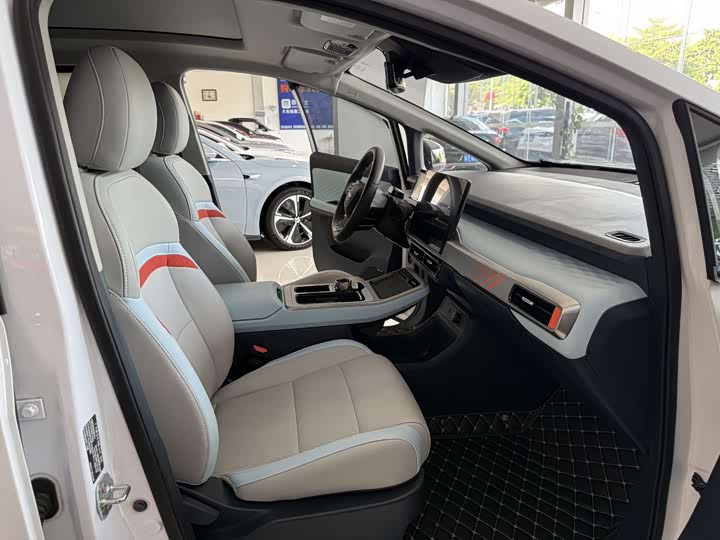 Фото 16 - GAC Aion Y