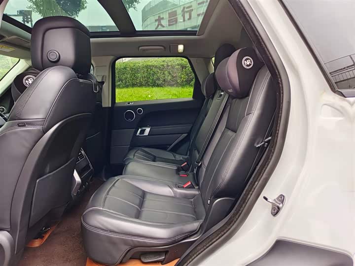 Фото 9 - Land Rover Range Rover Sport